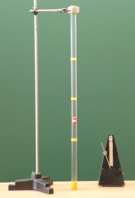 Прибор для наблюдения равномерного движения