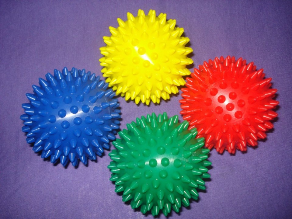 Шарик с шипами Ø 76 мм