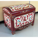 Сундук большой, вогнутая крышка