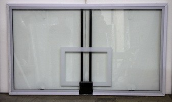 Щит баскетбольный тренировочный закаленное стекло 8мм на металлической раме (1370х915мм)
