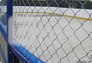 Защитное ограждение для хоккейного корта