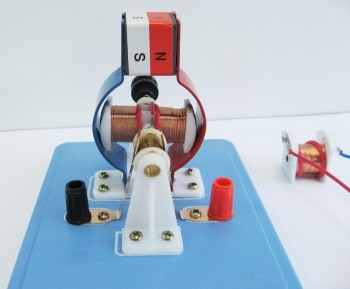 Модель электродвигателя разборная