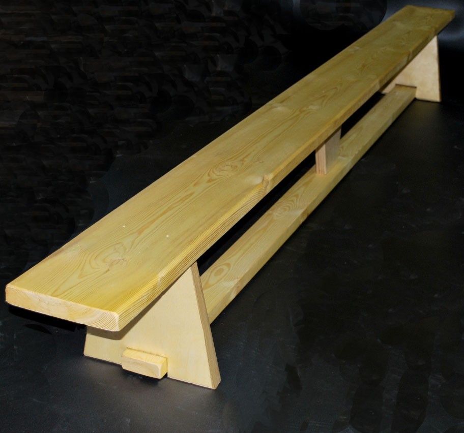 Скамья гимнастическая 1,5 м. с деревянными ногами