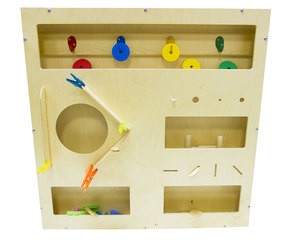 Модуль для развития мелкой моторики (с прищепками)