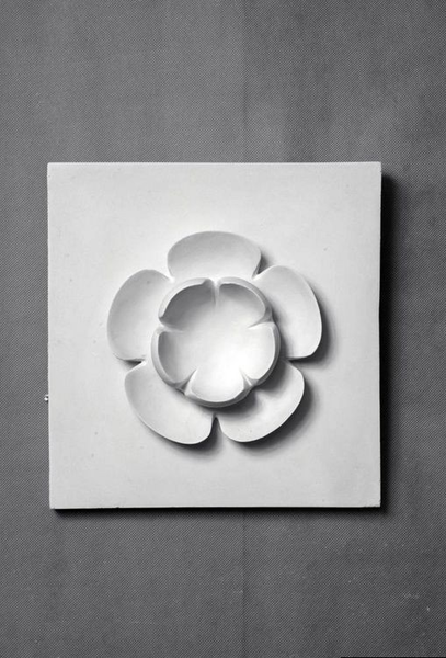 Гипс Орнамент Кувшинка малая