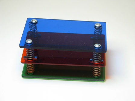 Прибор для демонстрации упругих деформаций