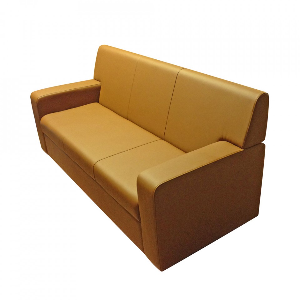 Диван трехместный 