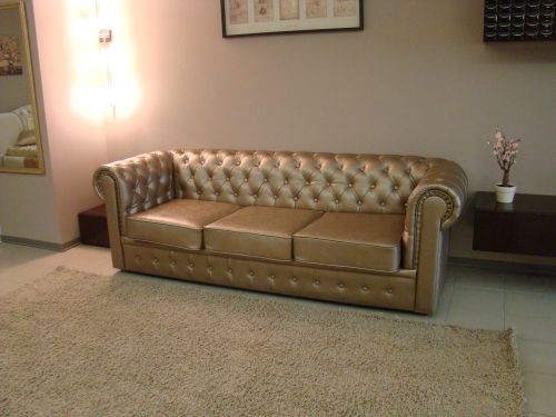 Трехместный диван 