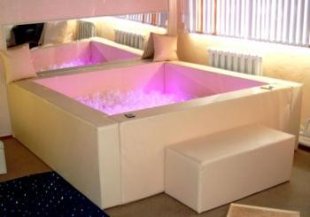 Мягкий сухой бассейн (Рекомендуемое количество шариков - 1750 шт.), 1500*1500*560 мм