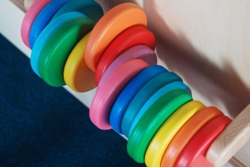 Тактильно-развивающая панель “Цветные круги”