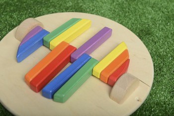 Тактильно-развивающая игрушка “Трещотка”