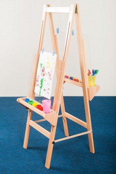 Двухсторонний прозрачный мольберт из фанеры