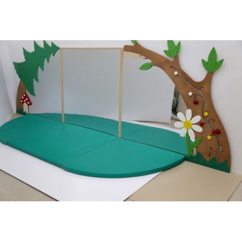 Декоративно-развивающая панель 