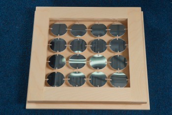 Развивающая панель “16 зеркал”, 400*400 мм