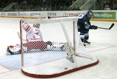 Сетка хоккейная (1,22м*1,83м*0,5м*1,15м),  Д 3,1 мм