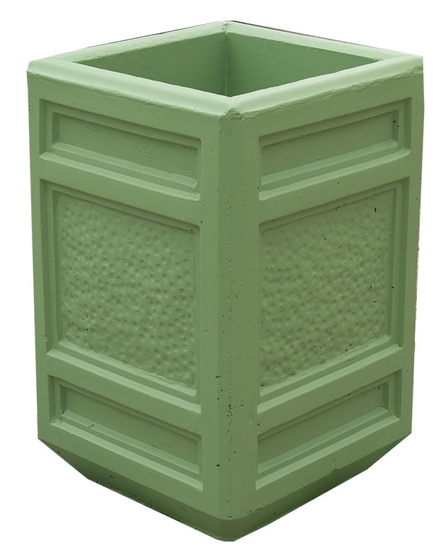 Урна четырехгранная, с рельефом окрашенная